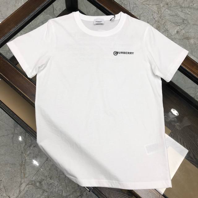 In stock, dropshipping available. Burberry new arrivals, same style as official