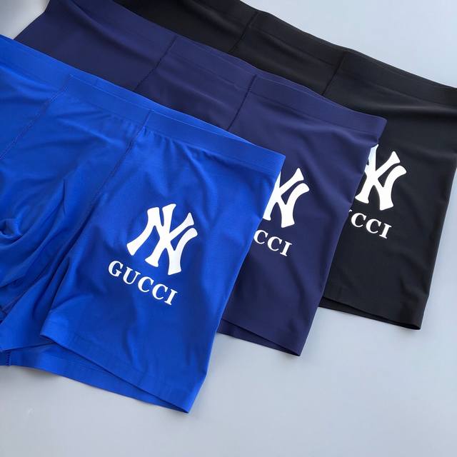 Gucci exquisite boxed men's underwear, classic style! Made with seamless stitchi