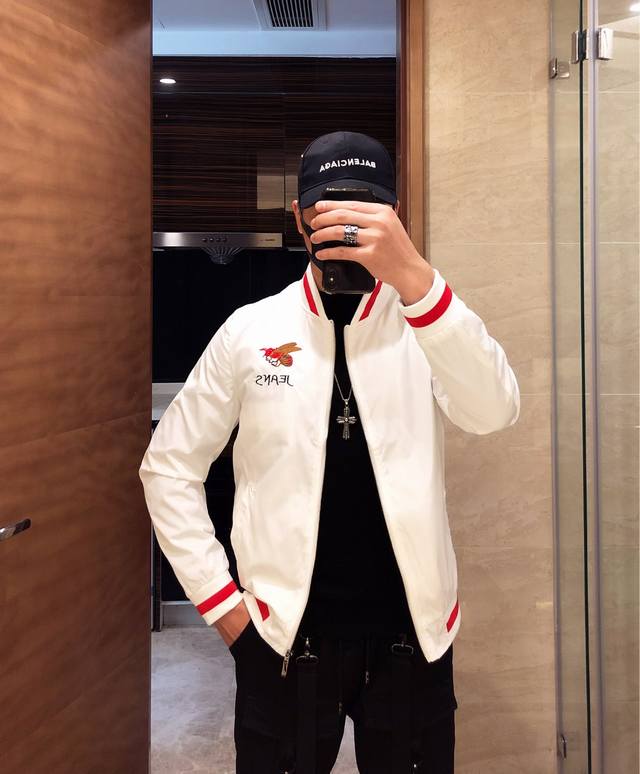 Gucci Spring New Arrival Jacket, in stock and ready to ship. Runway new arrival