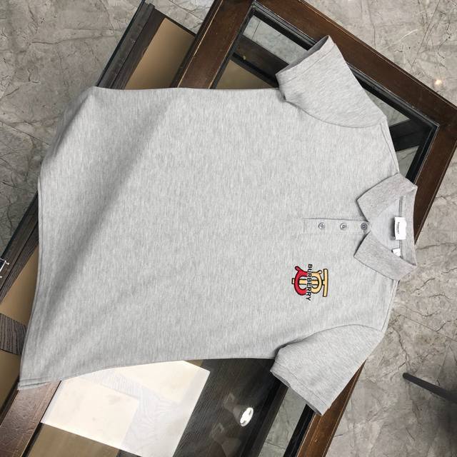 In stock, dropshipping available. Burberry Spring/Summer new polo shirt. Featur