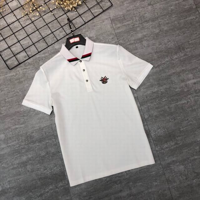 Highly Recommended: Dior's 20Ss Spring/Summer new polo shirt with a turn-down c