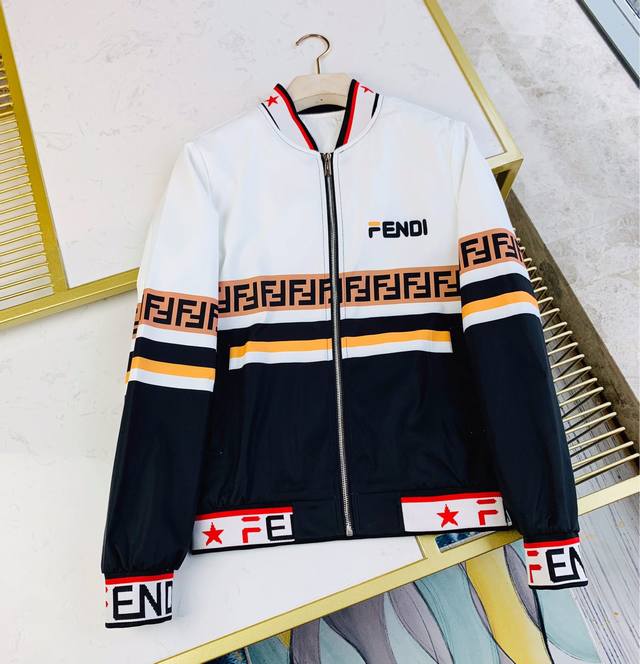 In stock, ready to ship! New Fendi Spring/Summer jacket. Perfect condition, bou