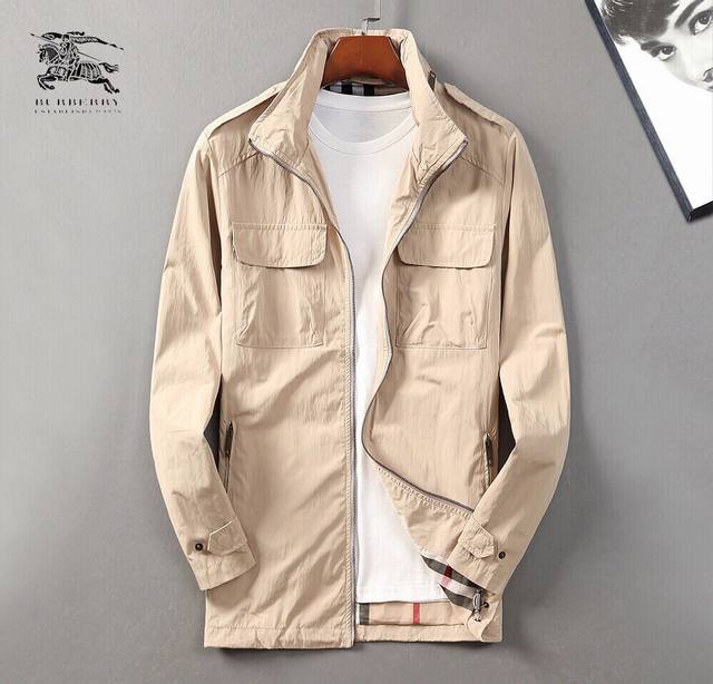 Store's top recommendation, featured best-selling item! Burberry's latest bouti