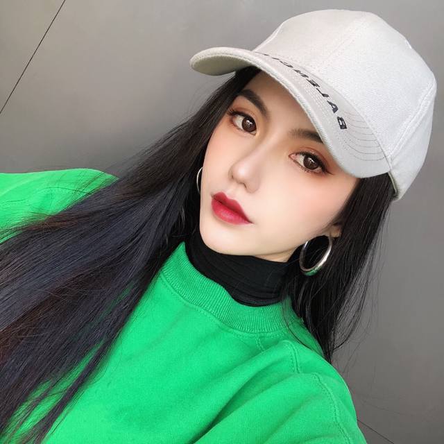 Balenciaga Classic High-Quality Brushed Fabric, Precision Eight-Thread Stitchin