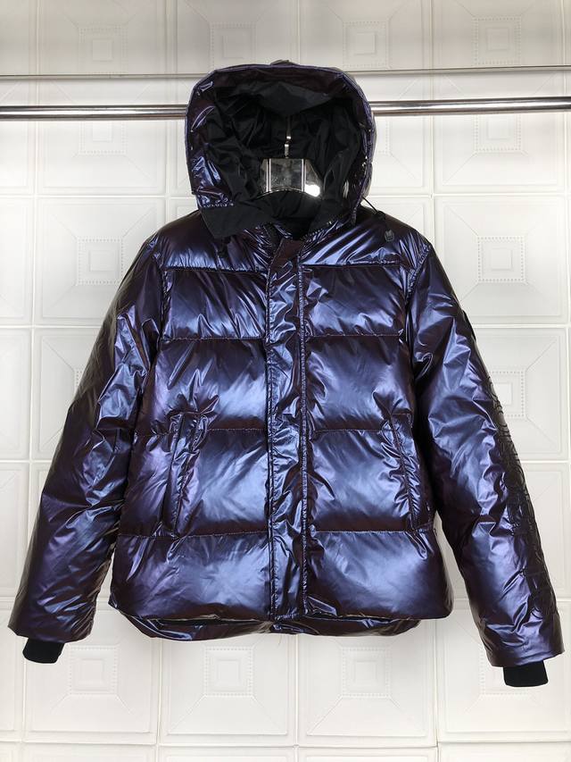 Canada Goose Chameleon , Canada Goose Concepts Black Label! This jacket feature