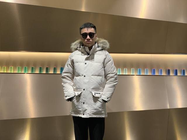 Canada Gooes 30 Styles : Off-white Men's Mid-range: Raccoon Fur 710 Wolf Fur Fa