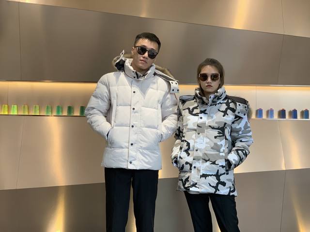 Canada Gooes 2029 Style : White Camouflage Unisex Mid-range: Raccoon Fur 650 Wo