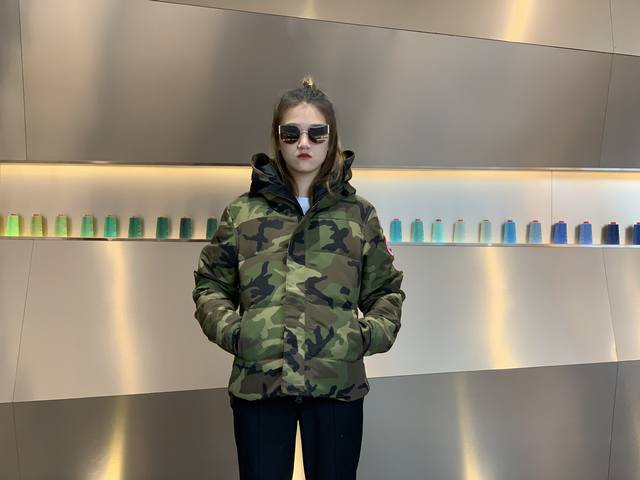 Canada Gooes 17 Styles : Green Camouflage Unisex Mid-range: Factory Direct Supp