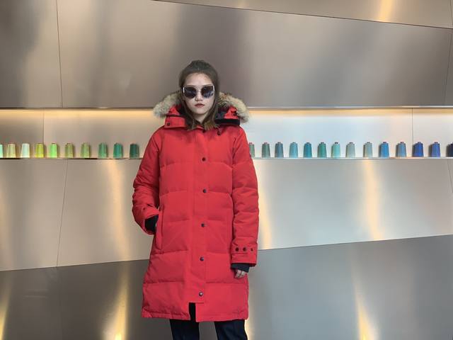 Canada Gooes 15 Styles : Red Women's High-end: Raccoon Fur 650 Wolf Fur Factory