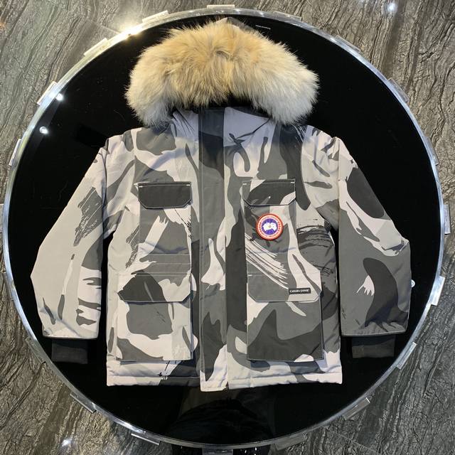 Canada Gooes 08 Kids' Clothing : Grey Camouflage Unisex High-End: Raccoon Fur 6