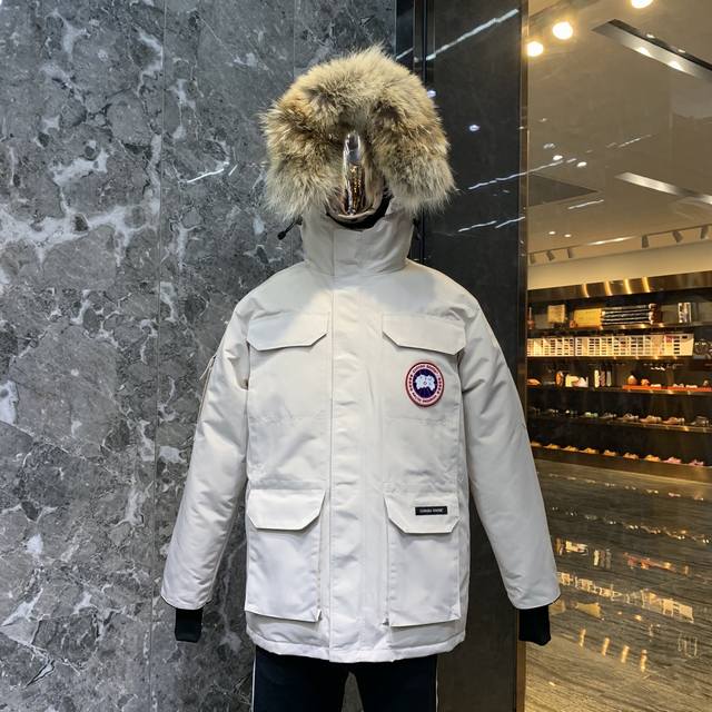 Canada Gooes 2008 Style : Off-white unisex High-end: Raccoon fur 650 wolf fur F