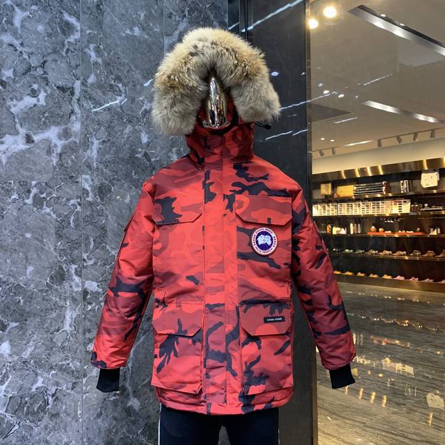 Canada Gooes 2008 Model : Red Camouflage Unisex High-End: Raccoon Fur 650 Wolf