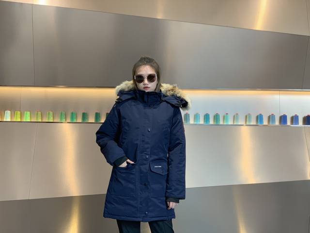 Canada Gooes 2007 Style : Navy Blue Women's Style Mid-range: Raccoon Fur 600 Wo