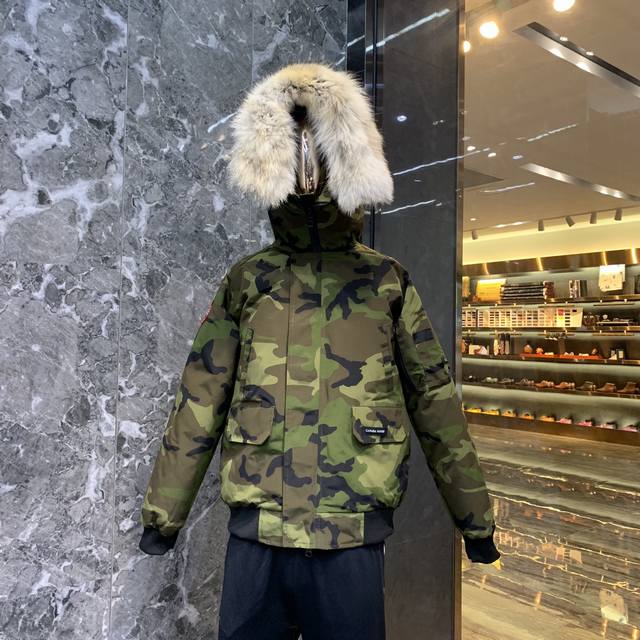 Canada Gooes 01 Style : Green Camouflage Unisex Raccoon Fur 570 Wolf Fur Factor
