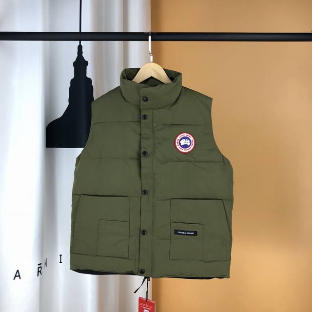 Couple style Color: Army Green Can be sold in physical stores on Taobao Canadag