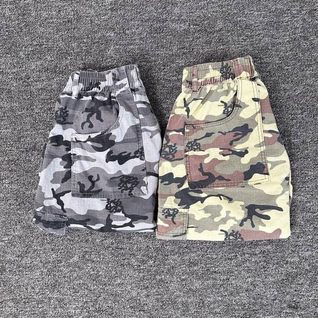 Me-S072# Green camouflage/grey camouflage Sizes 20, 30, 32, 34
