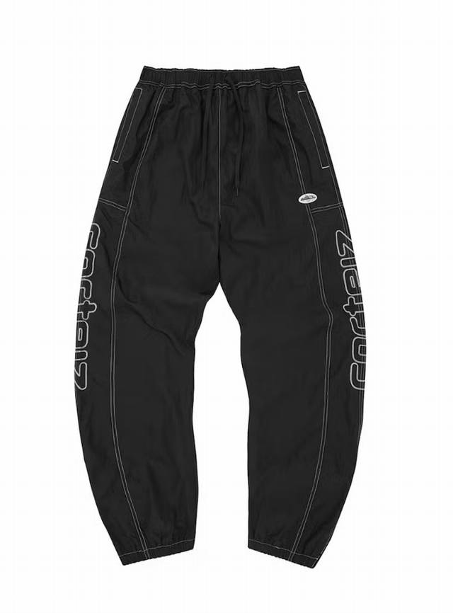 876# Trench coat and trousers Black S-XL