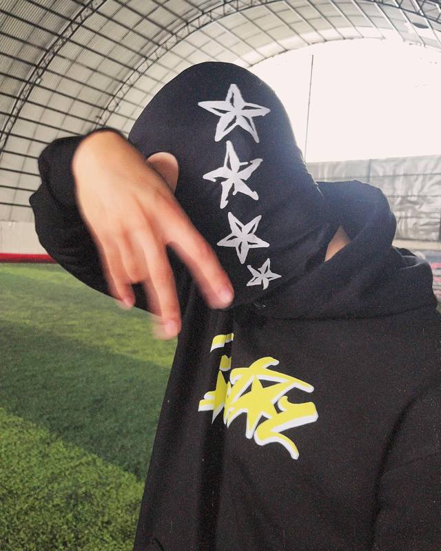 Set # Top 921 # Pants 821 # Colors: Black, White, Gray SML XL