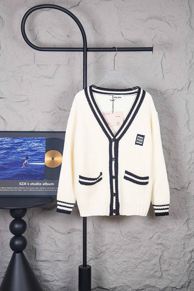 Style No.: M280 Yb Replica Top-Tier Version Miu Miu Color-Blocked Cream White W