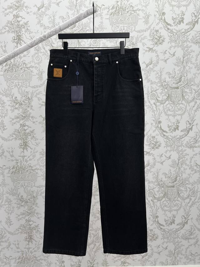 Louis Vuitton 25Ss New Skateboard Jeans. These skateboard jeans are made with h