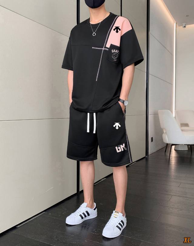 Descente Exclusive New Arrival: High-Quality Summer Sports Suit - Color-Blocked