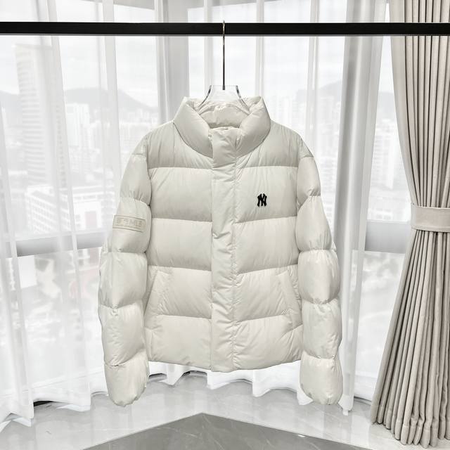 Top Version | Mlb New York Yankees Button-Up Embroidered Logo Short Thick Down J