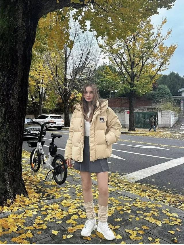 Model's on-body effect Mlb new back terry cloth embroidered down jacket Size Xs