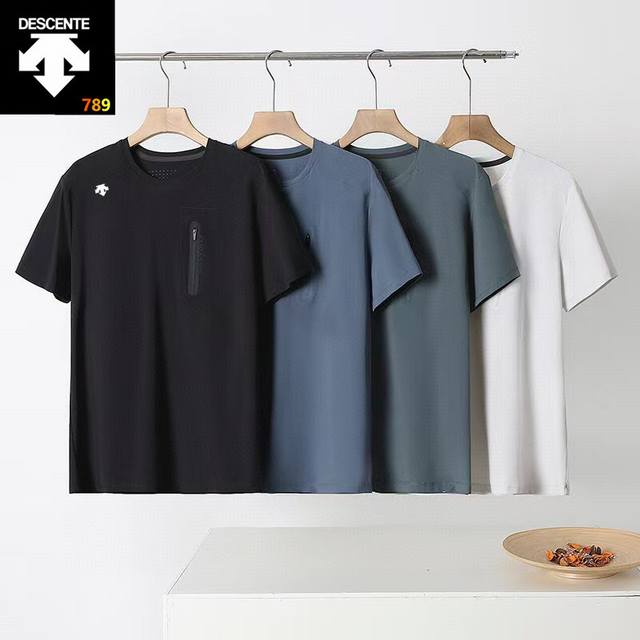 Descente Rubber 3D Logo American Solid Color Crew Neck Quick-Drying T-Shirt, Swe