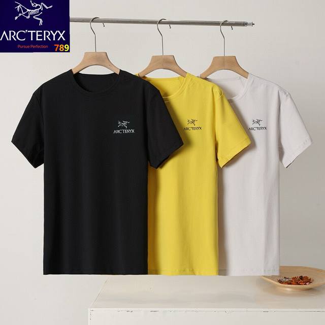 Arc'teryx Quick-Drying Functional T-Shirt, Short-Sleeve, Moisture-Wicking, Brea