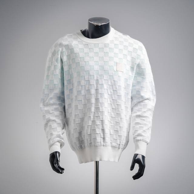 Louis Vuitton (LV) Gradient All-over Print Knit Crew Neck Sweater ( ). Made from