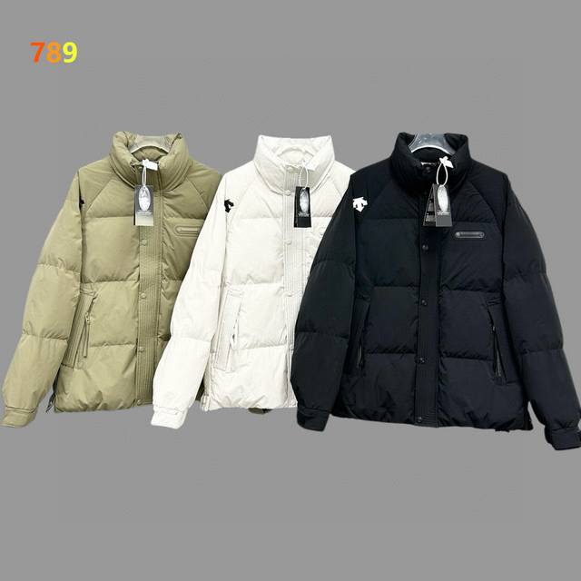 Descente Autumn/Winter Ski Jacket with Stand Collar and Light-Converting Heat En