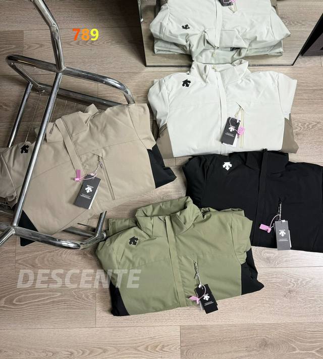 25Ss Autumn/Winter New Descente Waterproof Windproof Warm Quilted Hiking and Mou