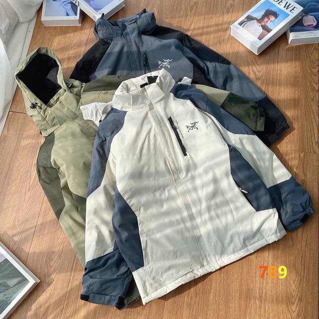 Same style as in department stores Arc'teryx Ralle Insulated Tri-color Hooded M