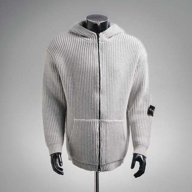 Stone Island 25Ss Chunky Cashmere Zip-Up Hooded Cardigan. Originally purchased f