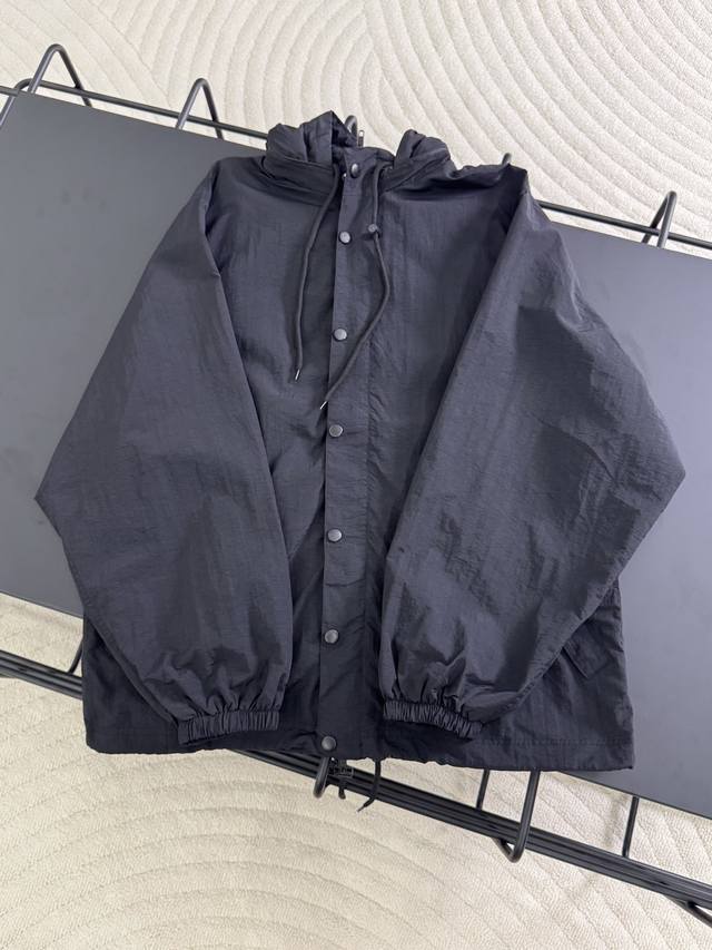 K512# Balenciaga 25Ss Red Masking Tape Waterproof Jacket/Outerwear Official Webs