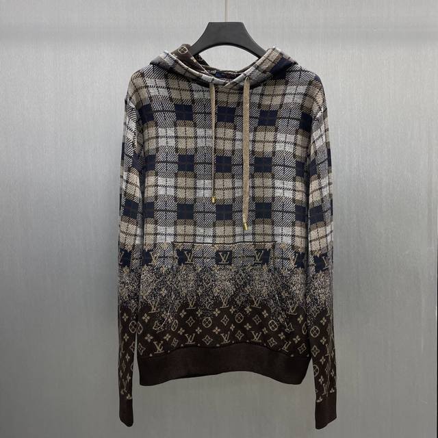 Lu Gradient Check Knit Hoodie Size: S-XL This soft sheepskin knit hoodie offers