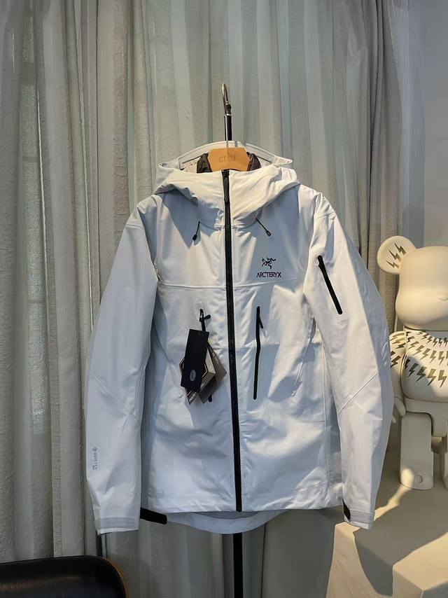 Real shot top version. Official website quality. Item number: Cf02. Arcteryx Alp