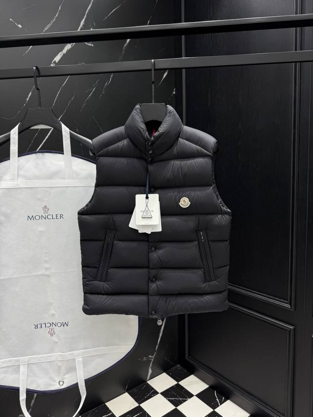 Moncler Matte Vest Classic Style | Down Jacket for Men and Women. As the pinnac