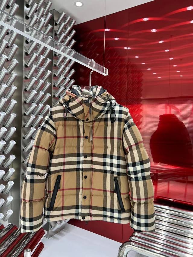 Autumn/Winter New Arrival ~ Classic Khaki Plaid Down Jacket, Fabric: Yarn-dyed