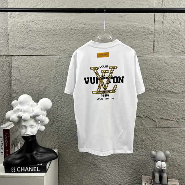 LV Louis Vuitton 2025 Spring/Summer New Classic Large V Letter 3D Applique Embro