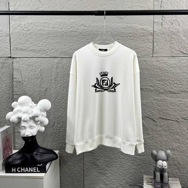 Fen*Di Fendi Autumn/Winter New Long-Sleeved Crew Neck Sweatshirt, 3D Thick Silic