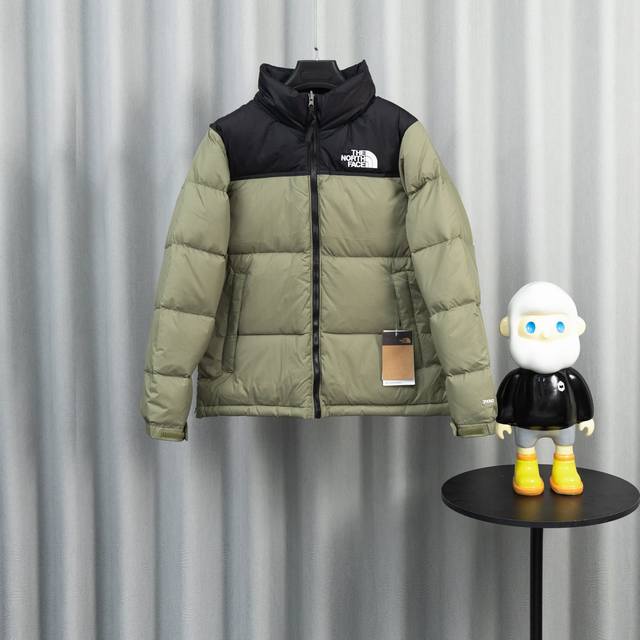 The North Face 1996 Down Jacket Made with 90% pure white goose down, excellent l