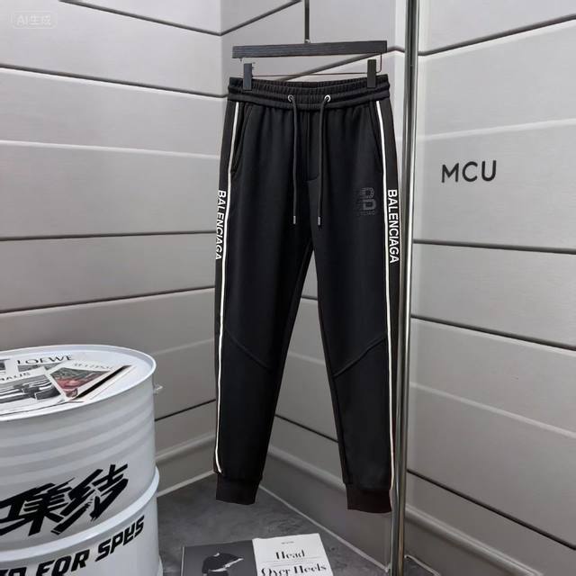 Balenciaga 2025 Fall/Winter New Casual Pants! Available simultaneously on the o