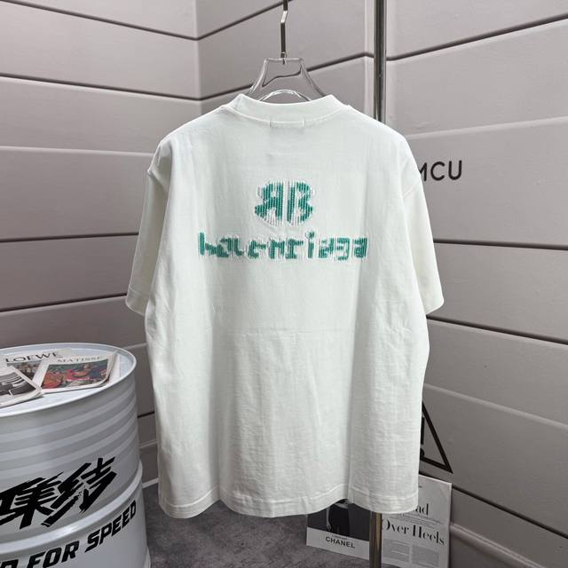 Balenciaga 2025 Autumn/Winter New Crew Neck Short Sleeve T-Shirt, Unique Embroi