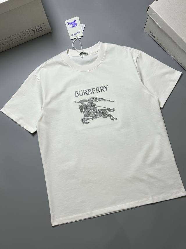 Burberry 26S Summer Style ( ) Color: Black and White ( ) Craftsmanship: Horsebac