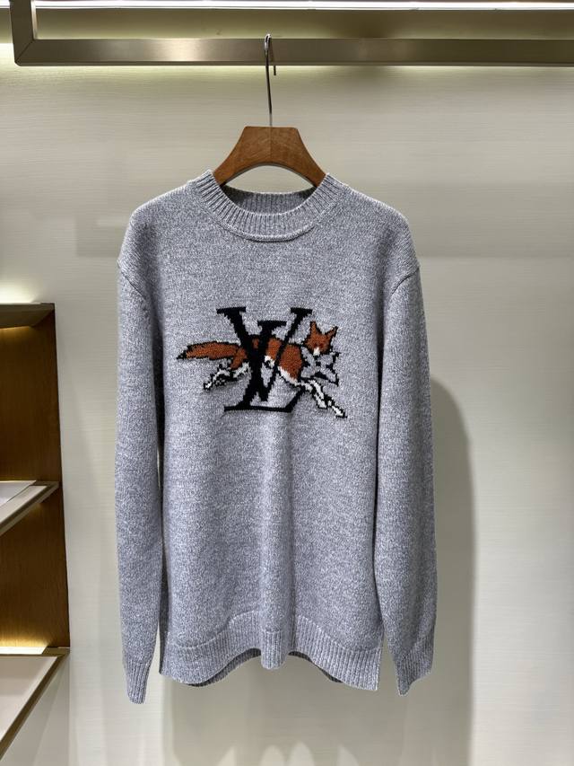 Lv Monogram Floral Leaping Fox Knit Sweater This long-sleeved chunky knit crewne