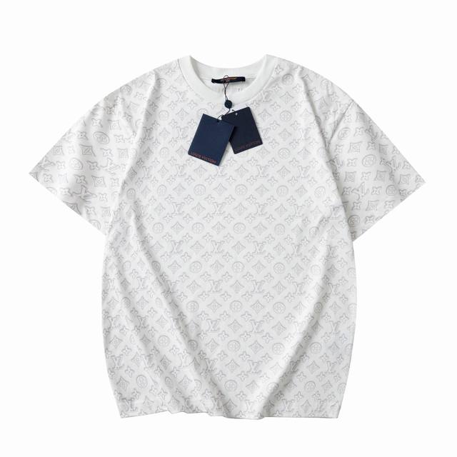 LV Louis Vuitton Early Spring New All-Logo Print Short-Sleeve T-Shirt. Adorned w