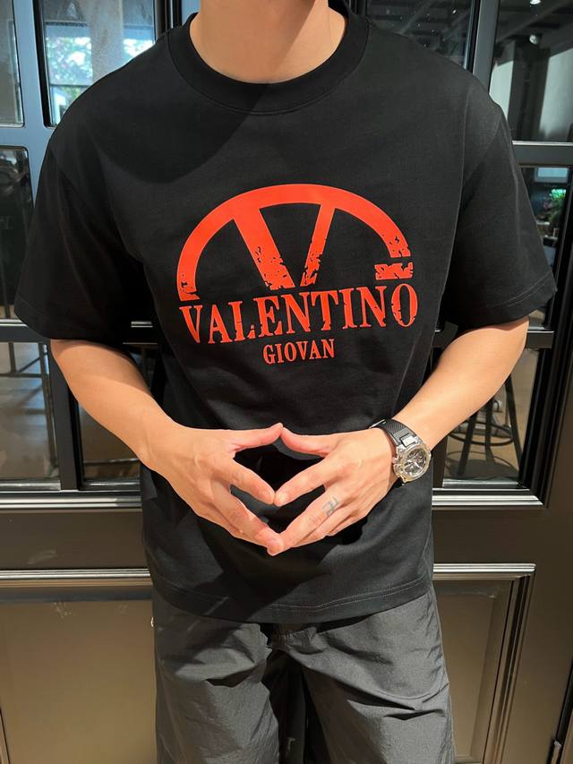 This new Valentino T-shirt is amazing! It features a stylish and eye-catching l