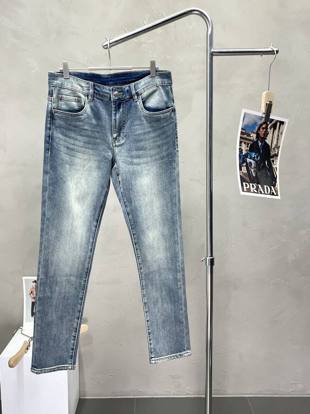 Dior Exclusive New Casual Jeans, High-End Version, Custom-Made for Boutiques. H