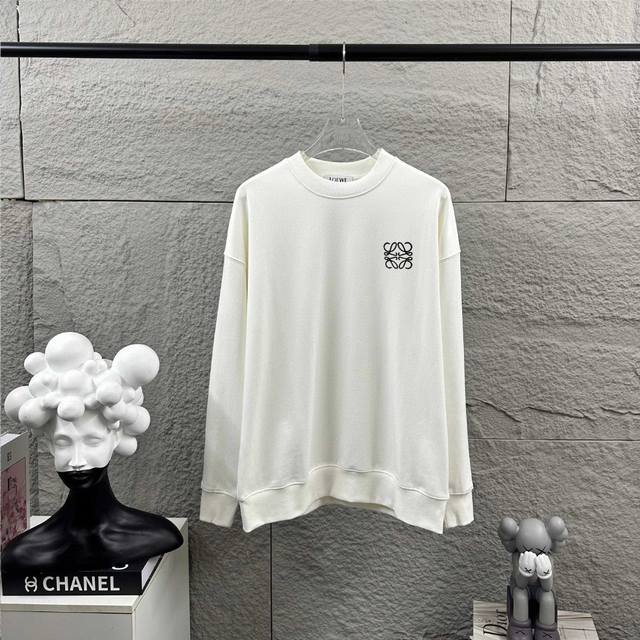 Loew* Autumn/Winter Classic Simple Personalized Letter Totem Embroidery Logo Cus